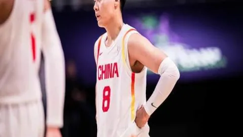 绿军连胜势头强劲，尼克斯遭三连败：塔图姆三双闪耀，唐斯伤退贡献24+18